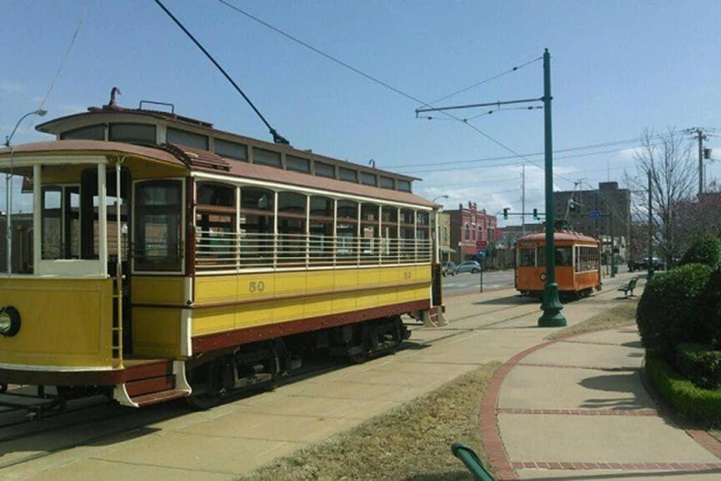 Old Fort Loft King & Queen Suites Nearest Accomodation To Marshals Museum Power Your Ev For Free! Fort Smith Exteriör bild