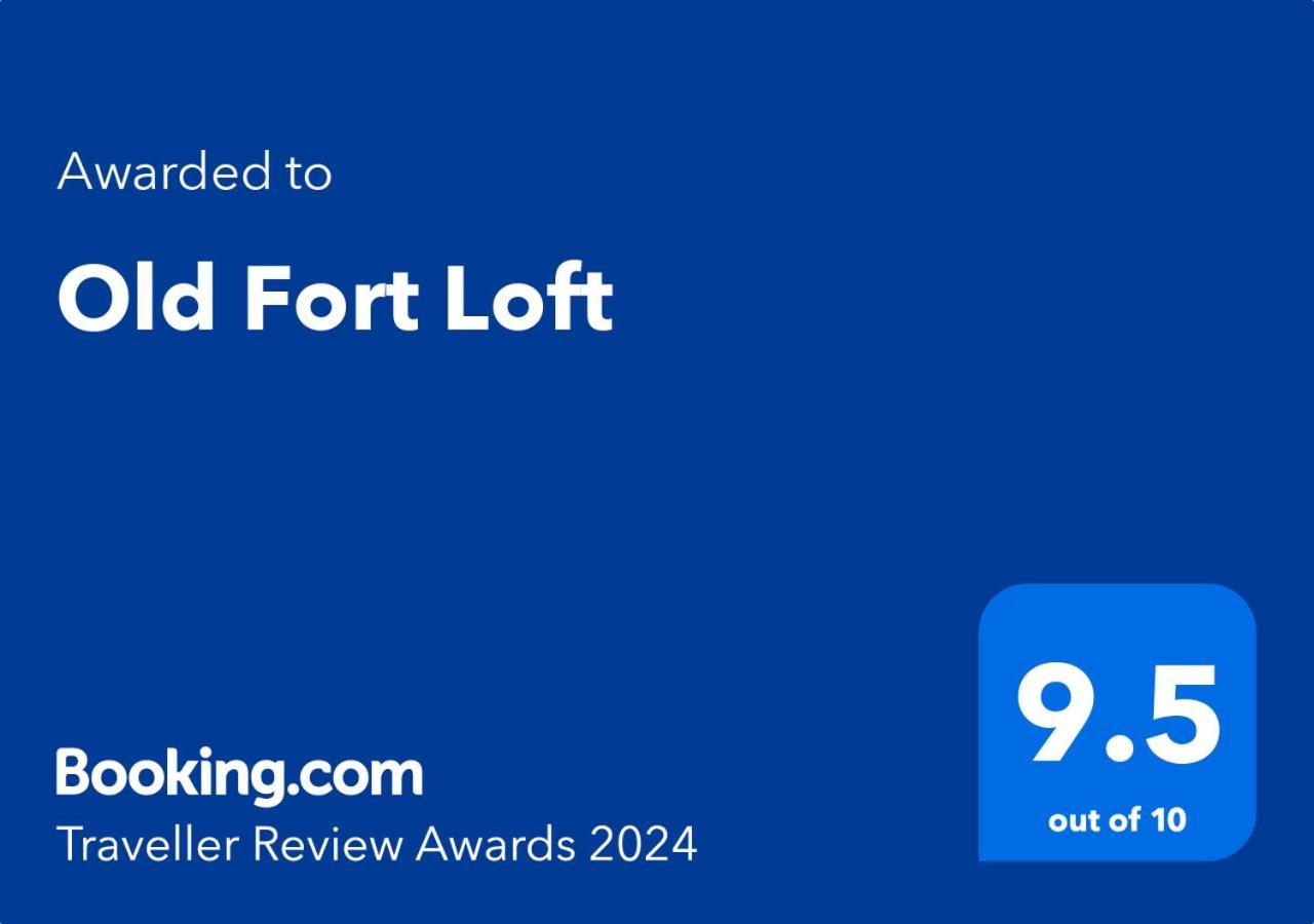Old Fort Loft King & Queen Suites Nearest Accomodation To Marshals Museum Power Your Ev For Free! Fort Smith Exteriör bild
